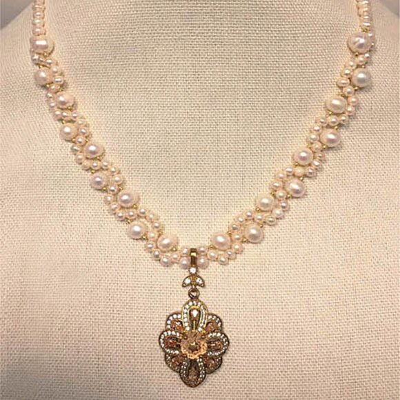 Stylish Pearl Necklace, With Golden Color Topaz  Pendant - Picture 3 of 5